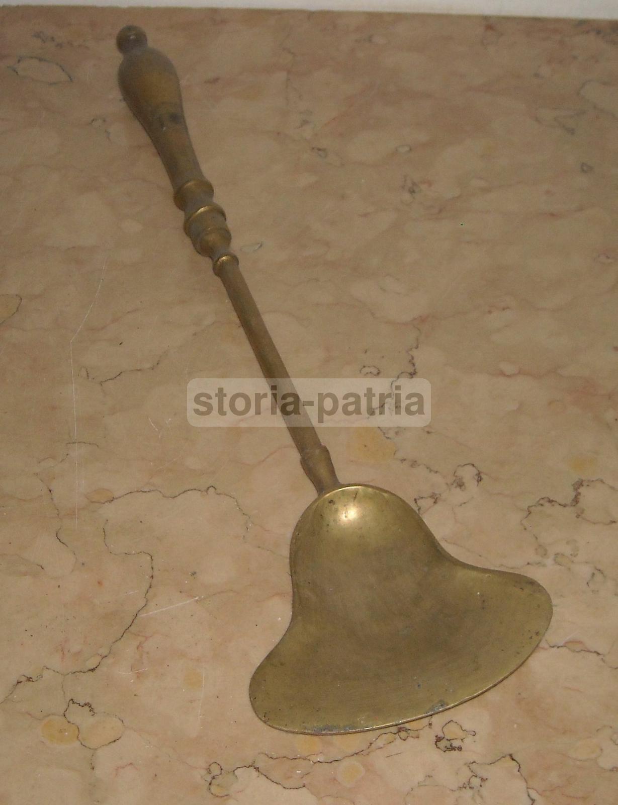Antica Paletta Per Braciere, Utile, Decorativa, Da Collezione, In Ottone, d'Epoca immagine 6