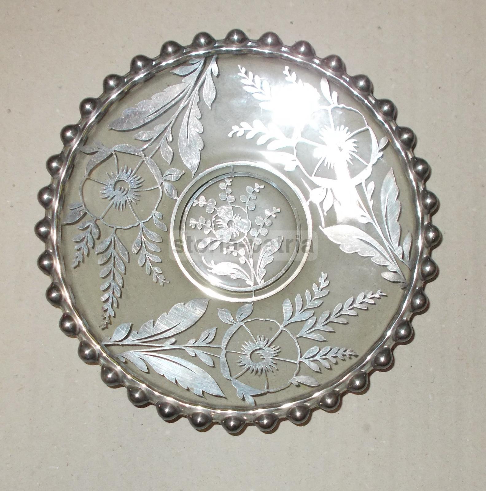 Arte Decorativa Del Novecento, Vetri Da Collezione, Con Pregevole Decoro Floreale immagine 1