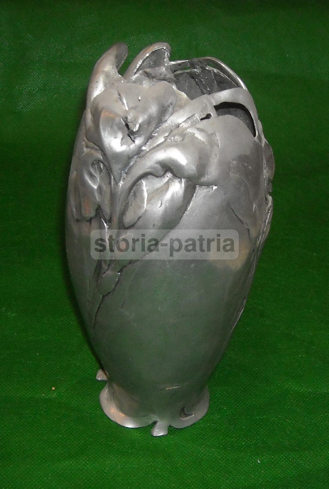 Artistico Vaso, Inusuale Decorazione Floreale, Soprammobile Di Gusto Liberty, Firma immagine 1