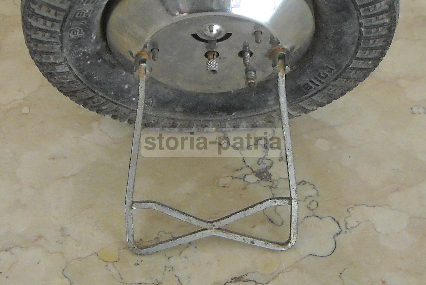 Automobilismo, Pneumatici Pirelli, Urania, Rolle, Grazioso Orologio Pubblicitario immagine 16