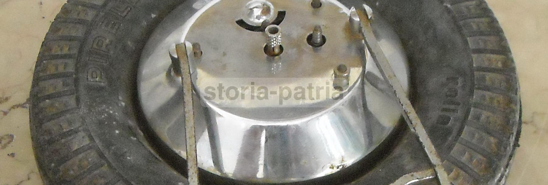 Automobilismo, Pneumatici Pirelli, Urania, Rolle, Grazioso Orologio Pubblicitario immagine 18