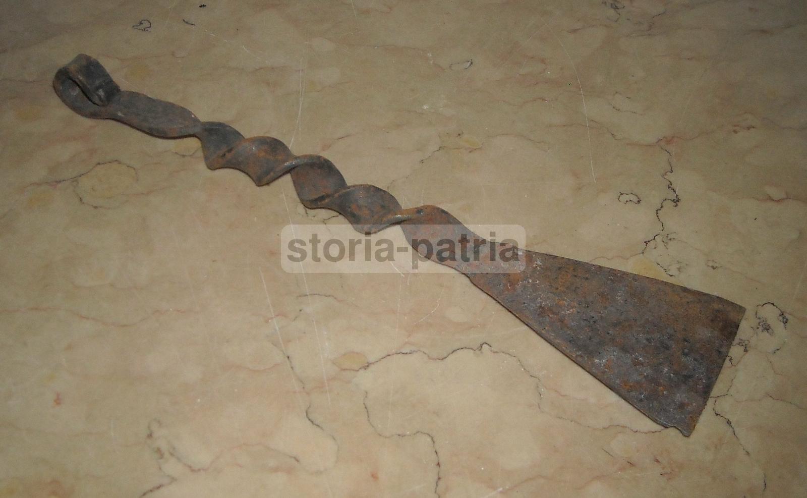 Ferro Battuto Da Collezione, Utile Raschietto, Utensile Da Campagna O Da Cucina immagine 1
