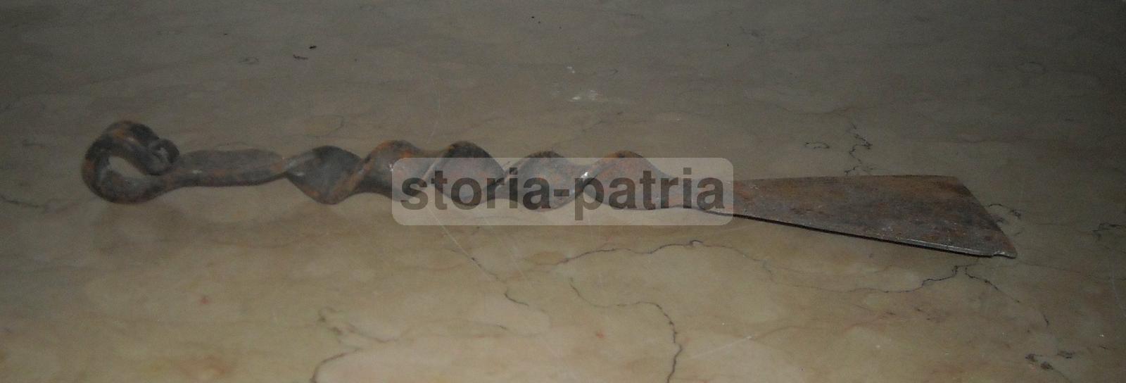 Ferro Battuto Da Collezione, Utile Raschietto, Utensile Da Campagna O Da Cucina immagine 3