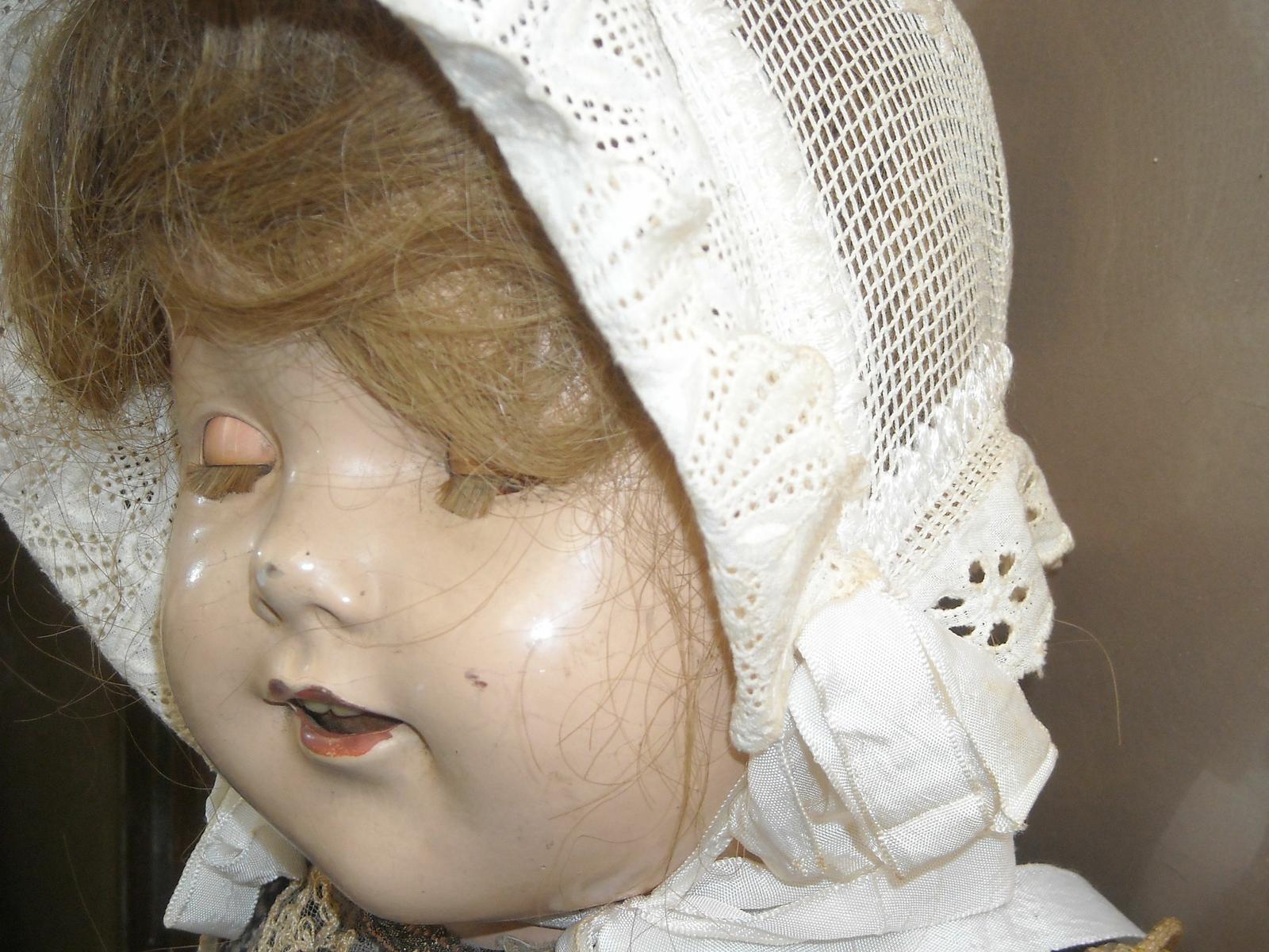 Graziosa Antica Bambola, Con Vestito E Cuffia E Scarpe, Bella E Da Collezione, Rara immagine 13