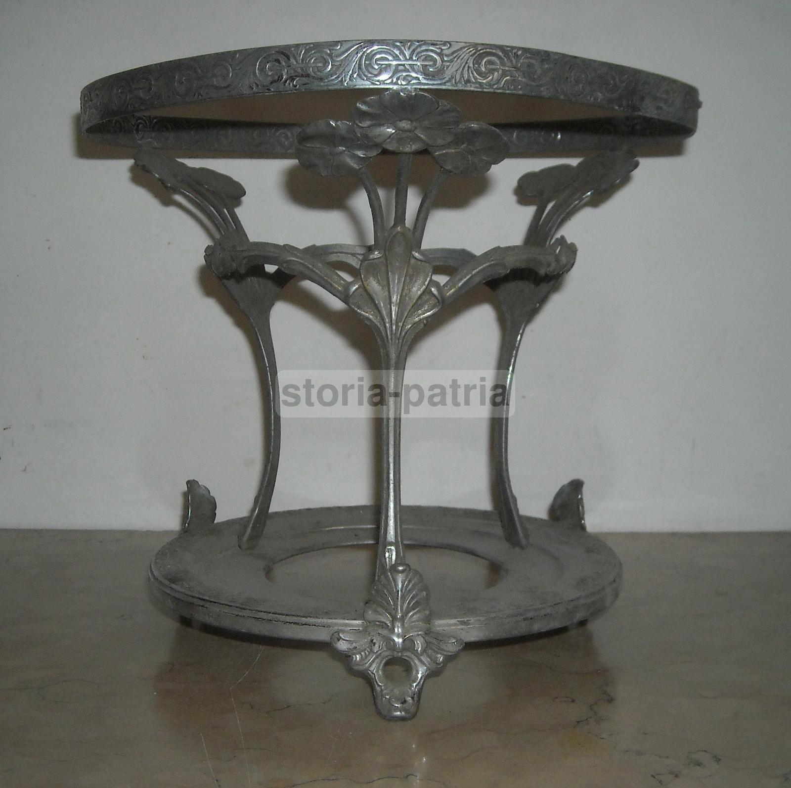 Grazioso Soprammobile d'Epoca, Decorativo Liberty, Da Collezione, Utile Portavaso immagine 2