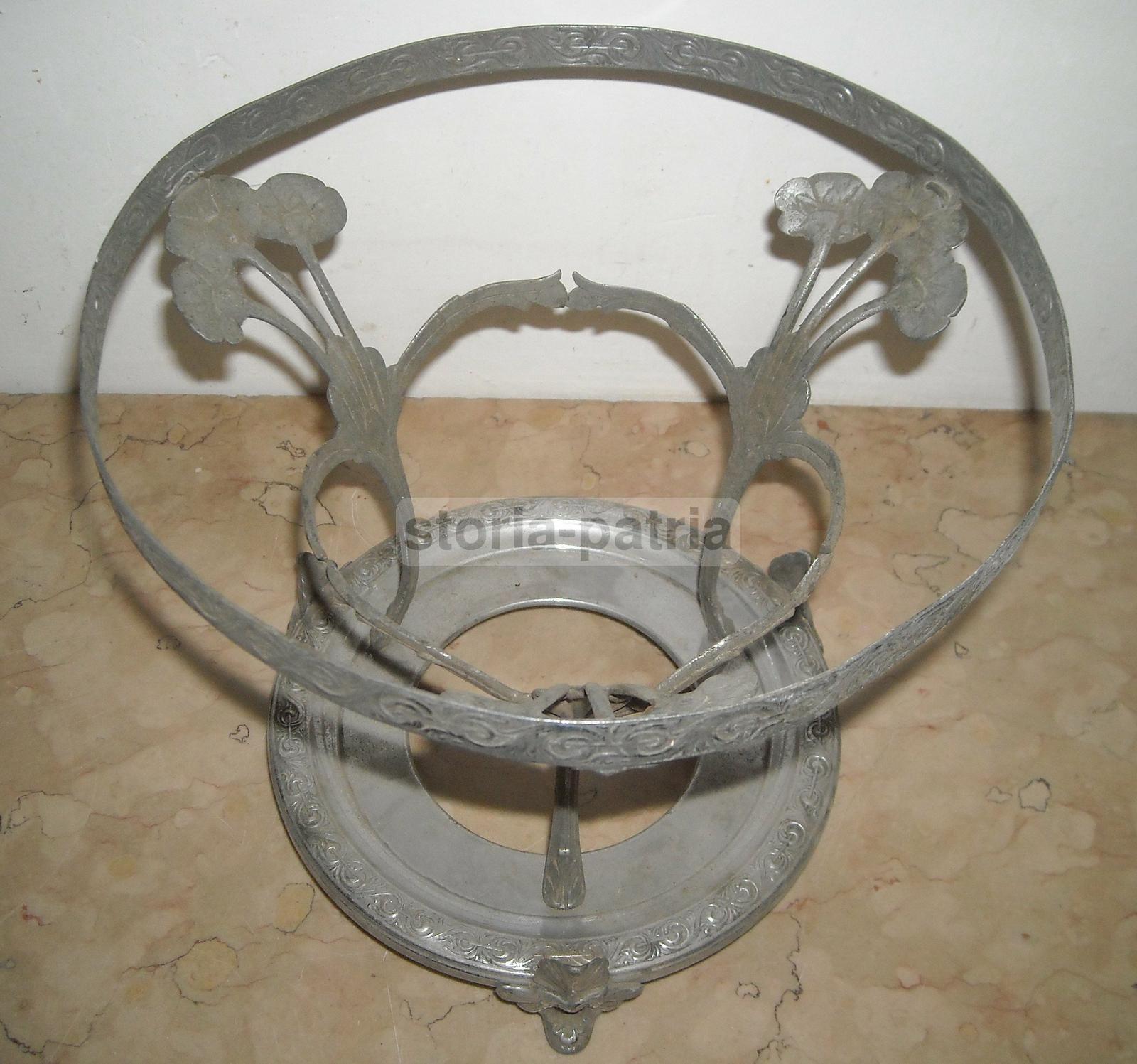 Grazioso Soprammobile d'Epoca, Decorativo Liberty, Da Collezione, Utile Portavaso immagine 5