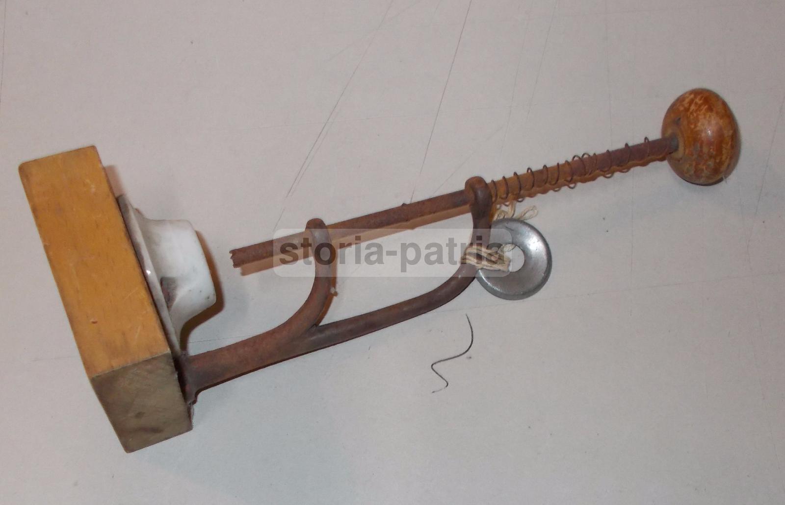 Inusuale Utensile, Soprammobile Folkloristico, Cucina, Olive, Attrezzo d'Epoca, Legno immagine 3