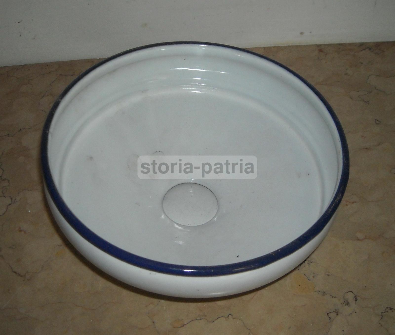 Modernariato, Oggettistica d'Epoca, Coperchio In Latta Porcellanata, Da Collezione immagine 5