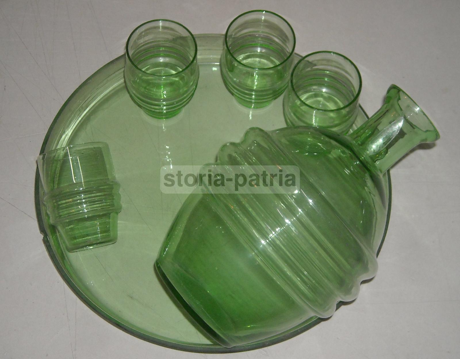 Soprammobili d'Epoca, Vetri Da Tavola, Servizio Decorativo, Vetro Verde, Bicchierini immagine 1