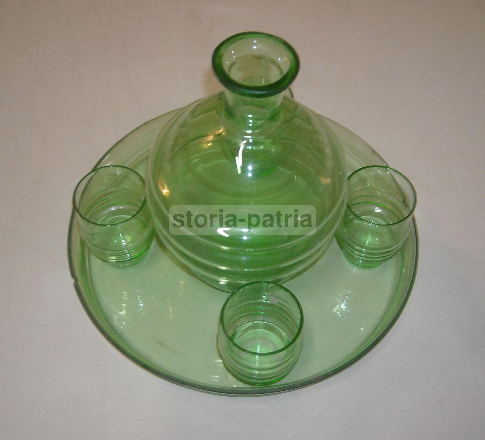 Soprammobili d'Epoca, Vetri Da Tavola, Servizio Decorativo, Vetro Verde, Bicchierini immagine 8