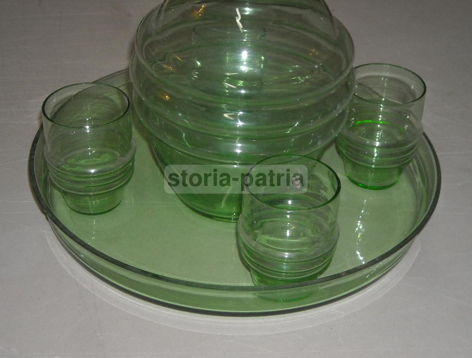 Soprammobili d'Epoca, Vetri Da Tavola, Servizio Decorativo, Vetro Verde, Bicchierini immagine 15